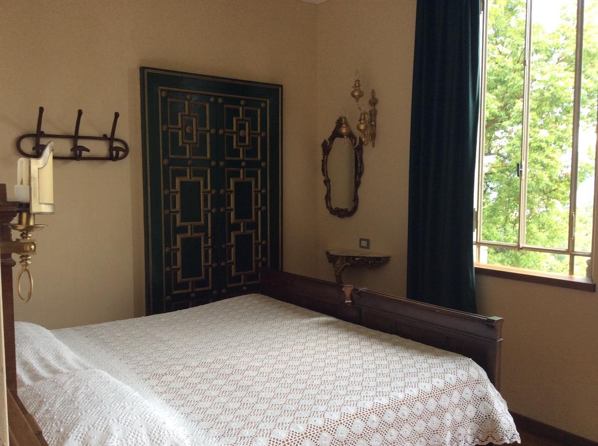 Hotel Villa Della Quercia แวร์บาเนีย ภายนอก รูปภาพ