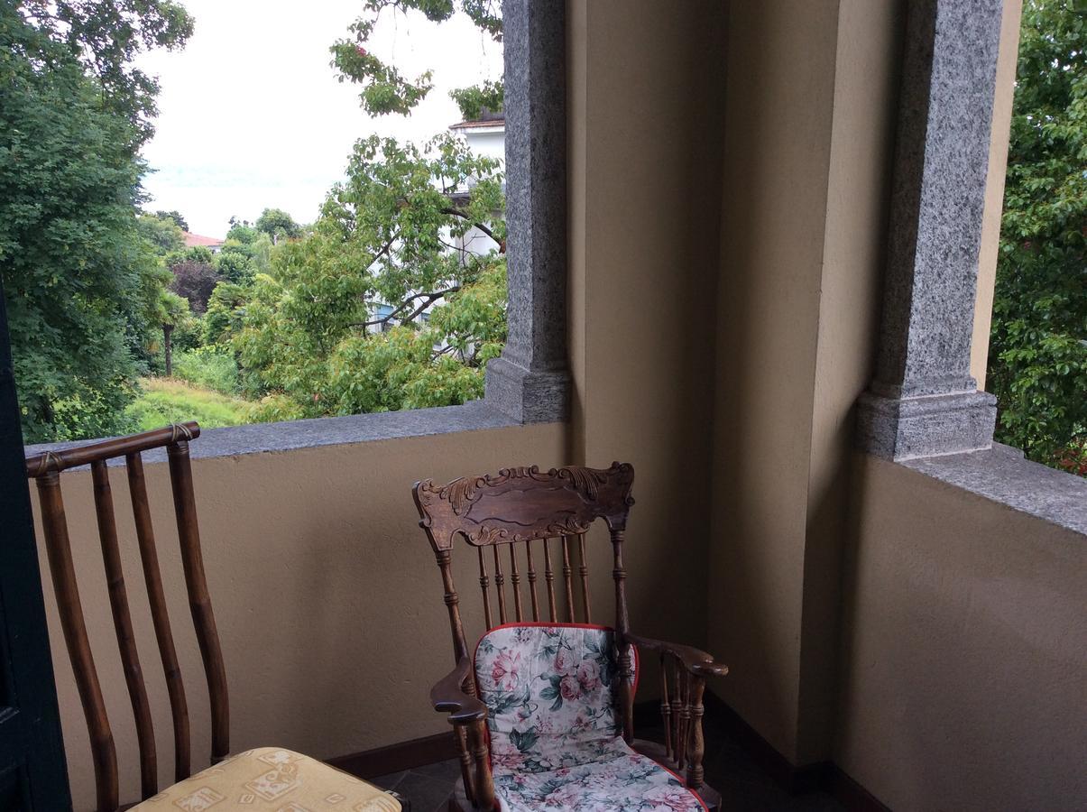 Hotel Villa Della Quercia แวร์บาเนีย ภายนอก รูปภาพ